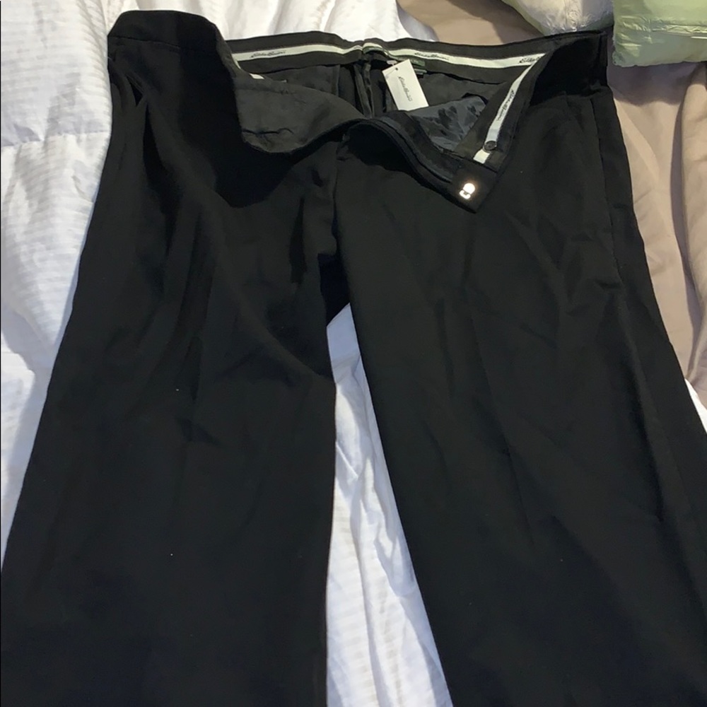 Eddie Bauer Wrinkle Resist. Class. Fit Slacks - 42